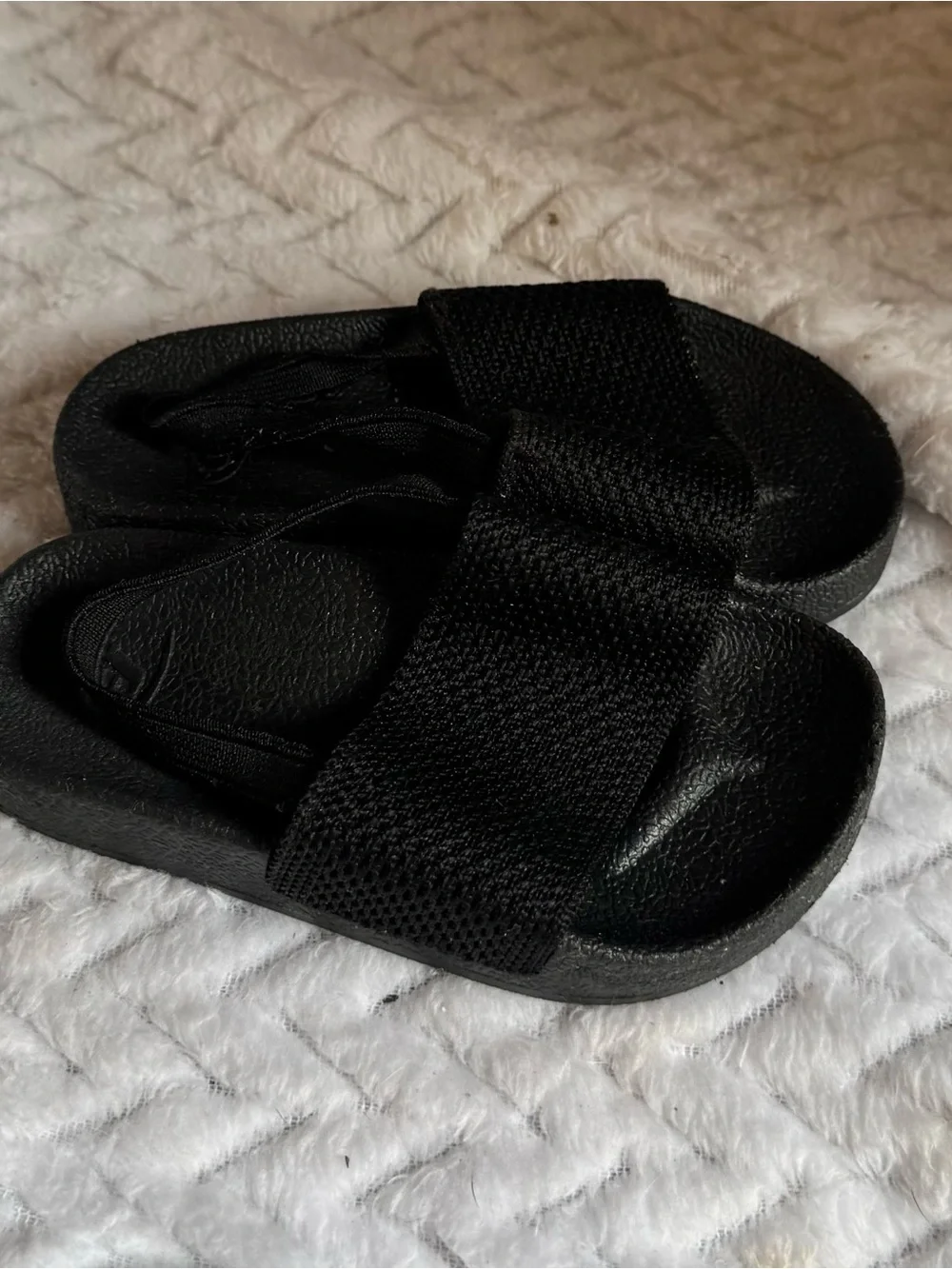 Old Navy Black Kids Slide Sandals with Wide Mesh Strap